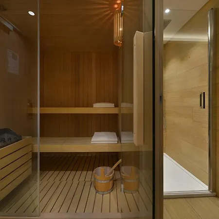 Compagnoni Hotel