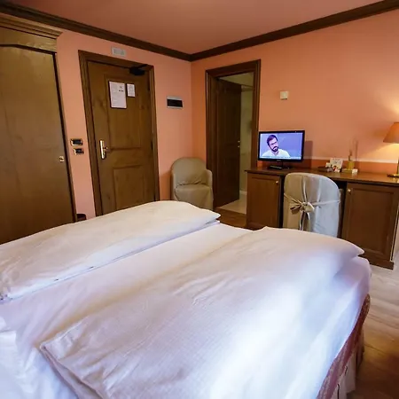 Compagnoni Hotel