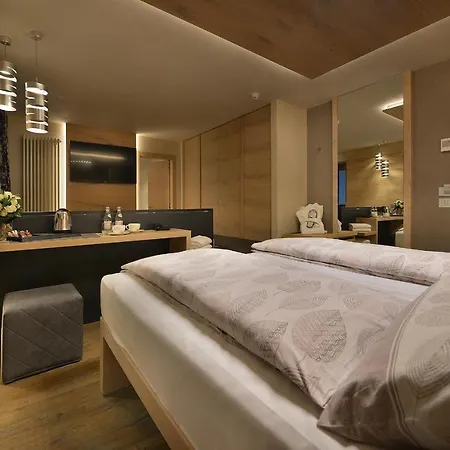 Compagnoni Hotel 3*